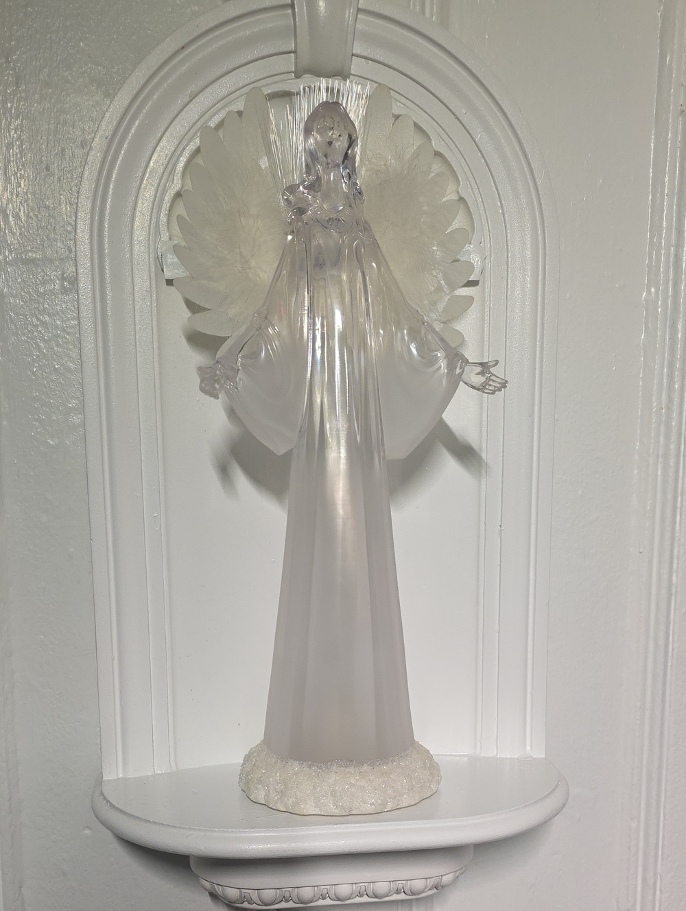 FIBER OPTIC LIGHT-UP ACRYLIC ANGEL CHANGES COLOR w/FEATHER WINGS & NEW BATTERIES